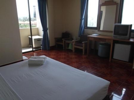 Sr Hotel Surat Thani Pokoj fotografie
